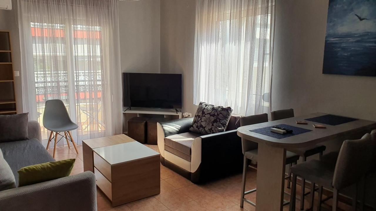 Theos Apartment Alexandroupoli Exterior foto